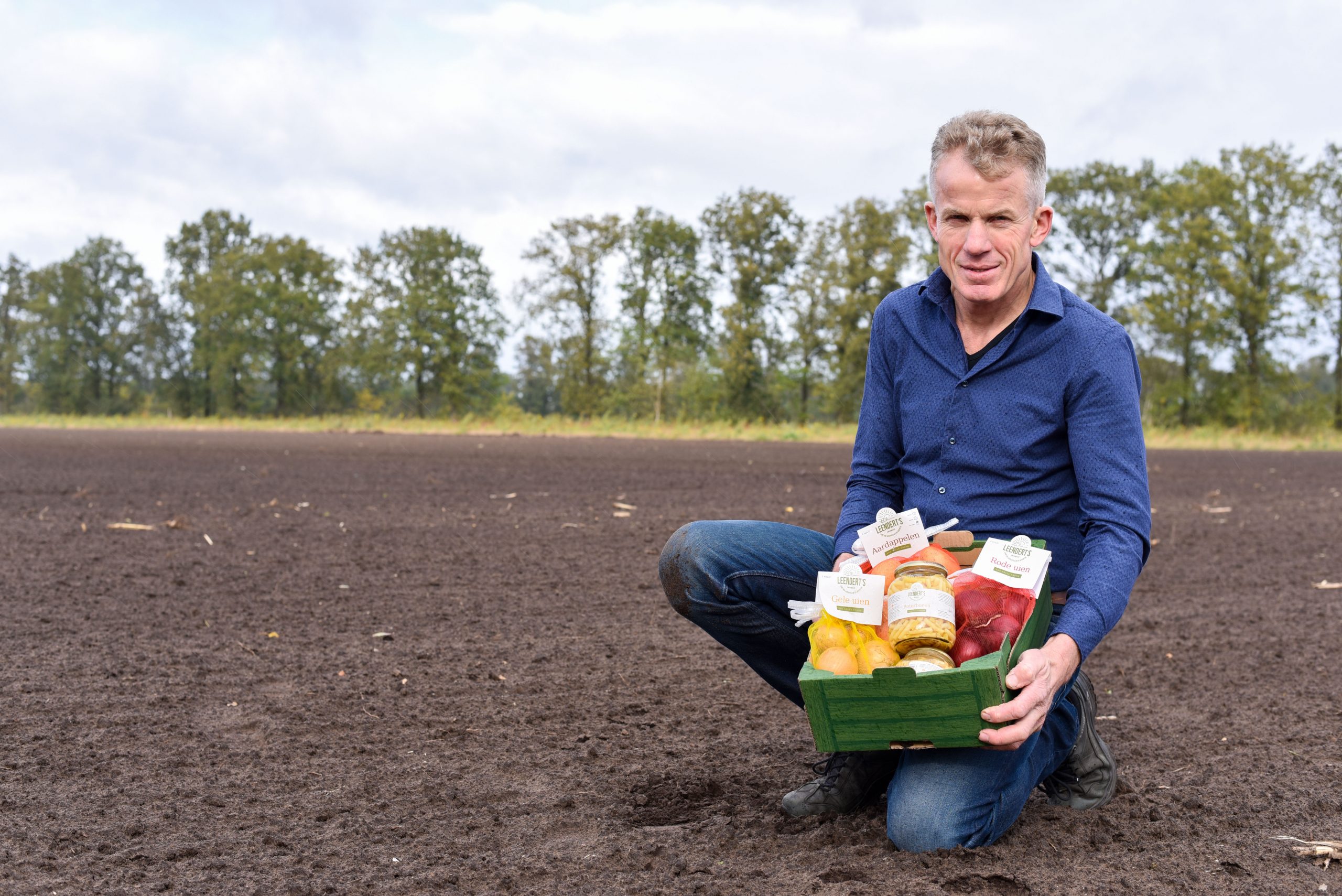 Leenderts op land